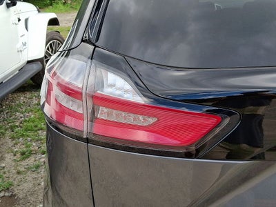 2023 Ford Edge SE