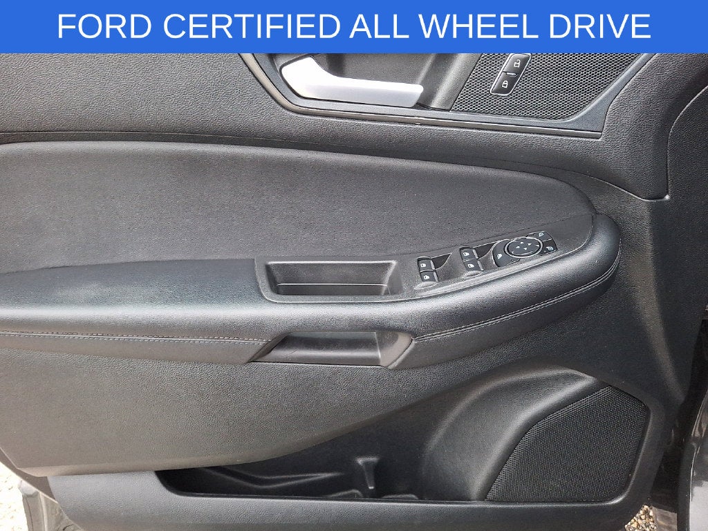 2023 Ford Edge SE
