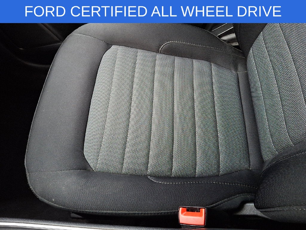 2023 Ford Edge SE