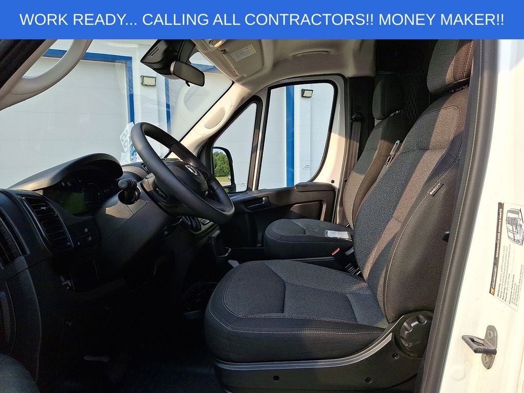 2025 RAM ProMaster 2500 Base
