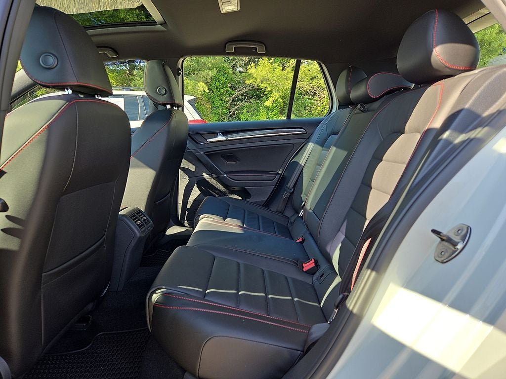 2017 Volkswagen Golf GTI SE