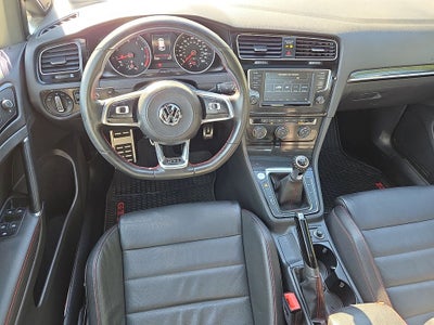 2017 Volkswagen Golf GTI SE