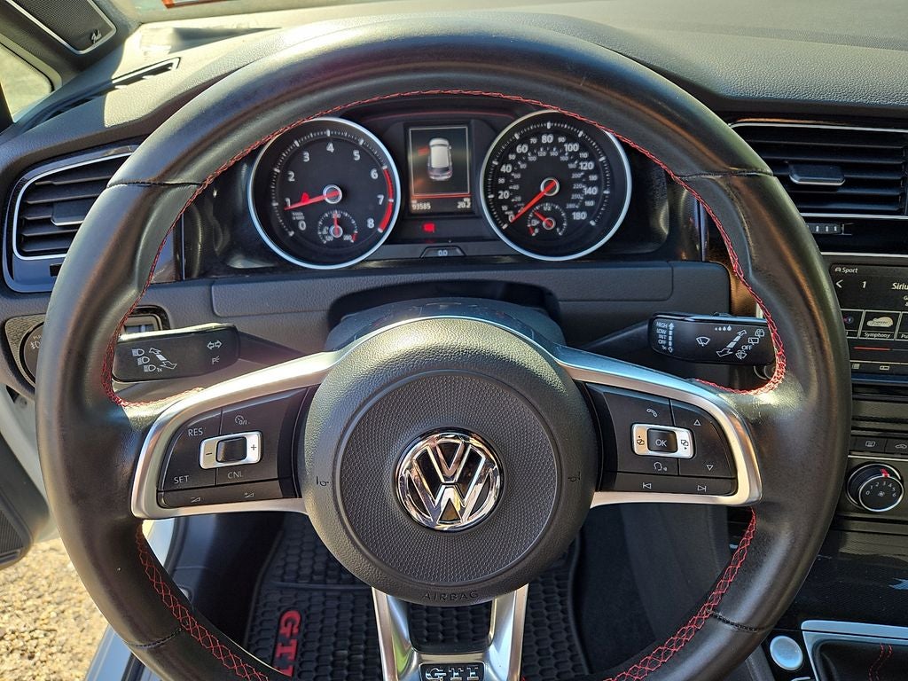 2017 Volkswagen Golf GTI SE