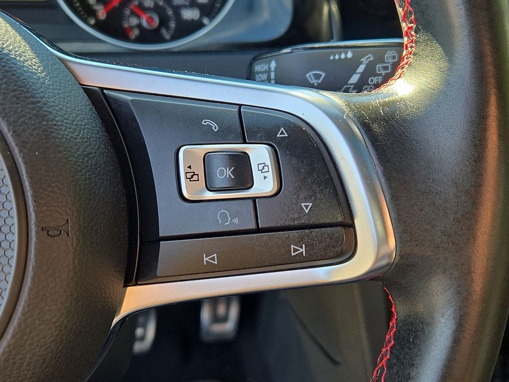 2017 Volkswagen Golf GTI SE