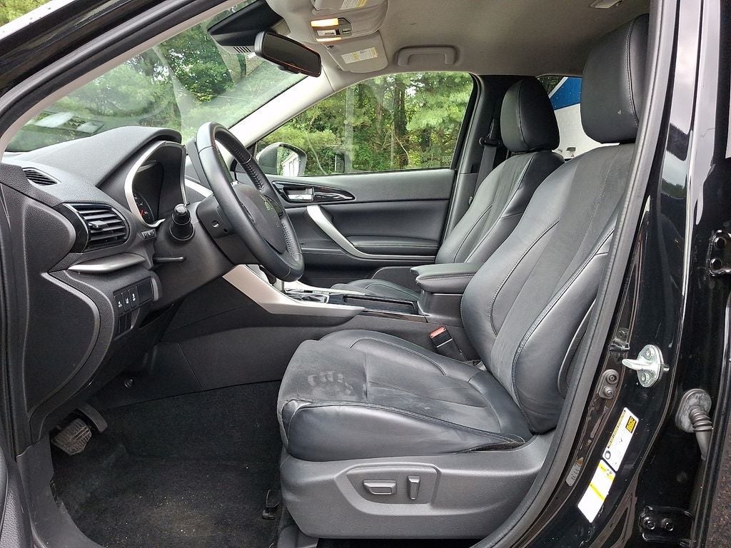 2022 Mitsubishi Eclipse Cross Base