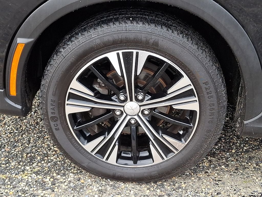 2022 Mitsubishi Eclipse Cross Base