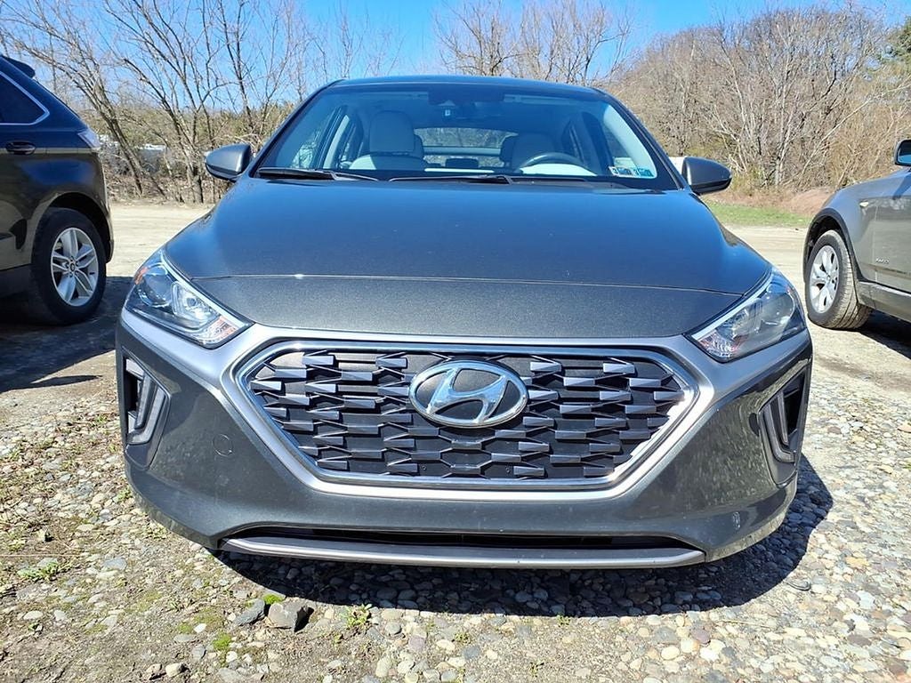 2020 Hyundai Ioniq Hybrid SE