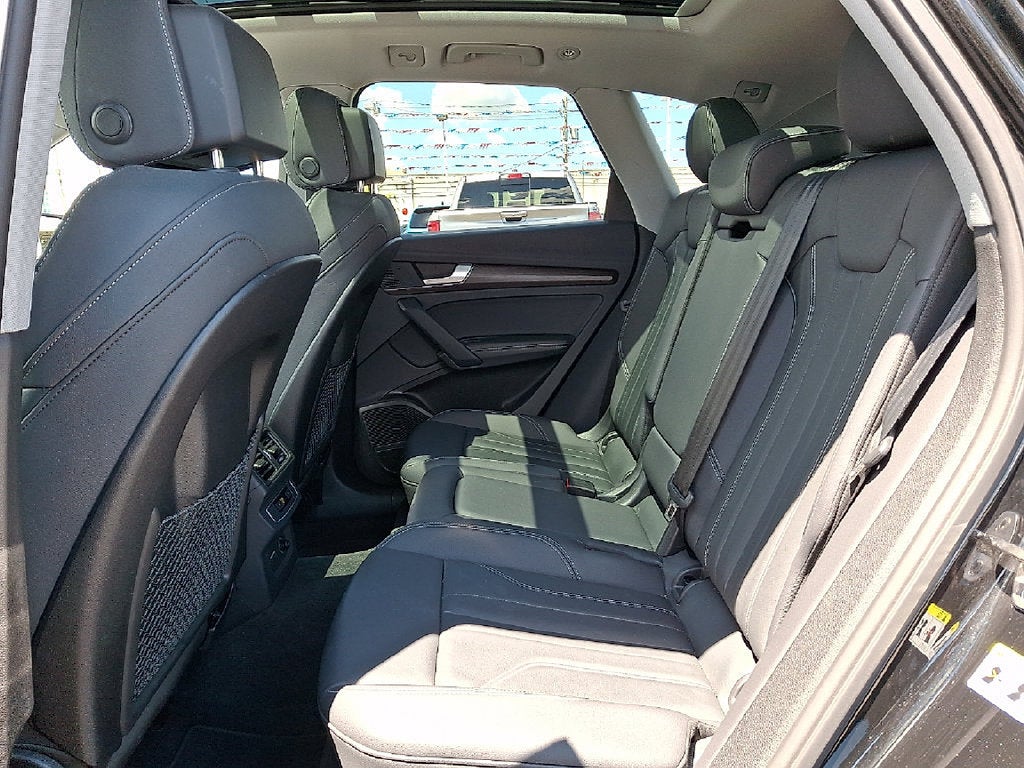 2024 Audi Q5 45 S line Premium quattro