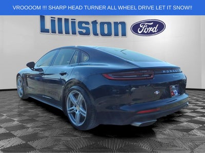 2018 Porsche Panamera 4