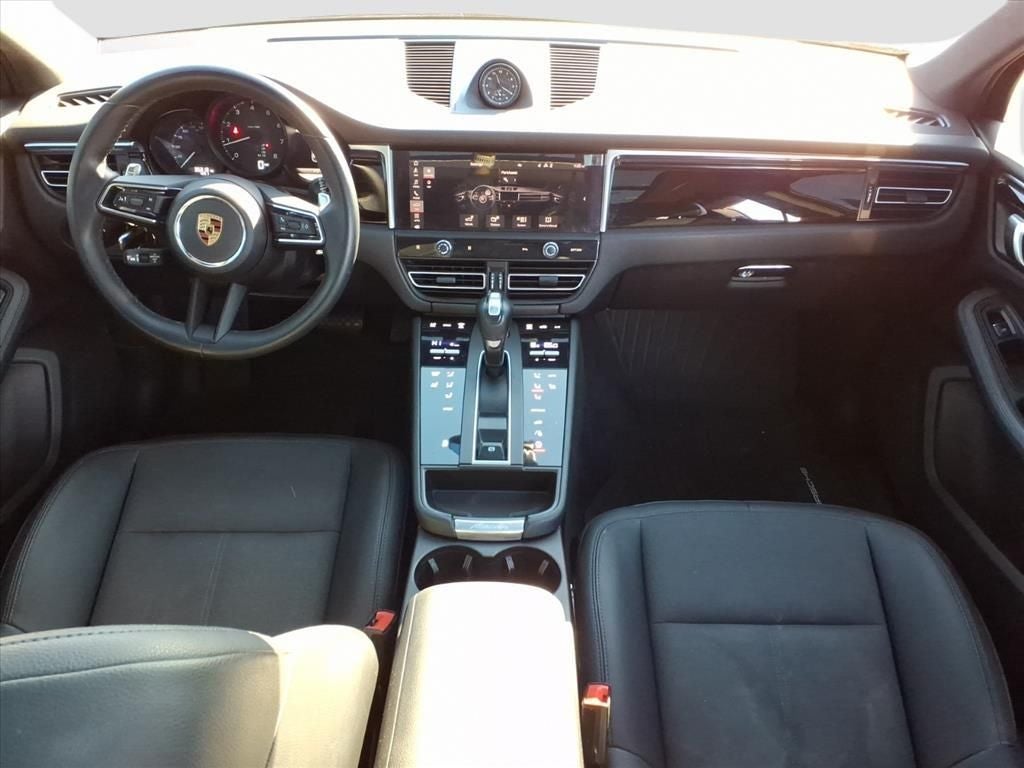2023 Porsche Macan T