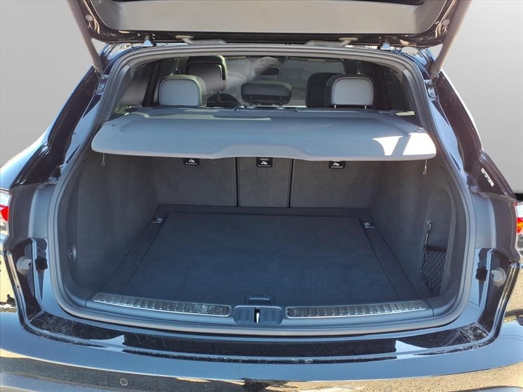 2023 Porsche Macan T