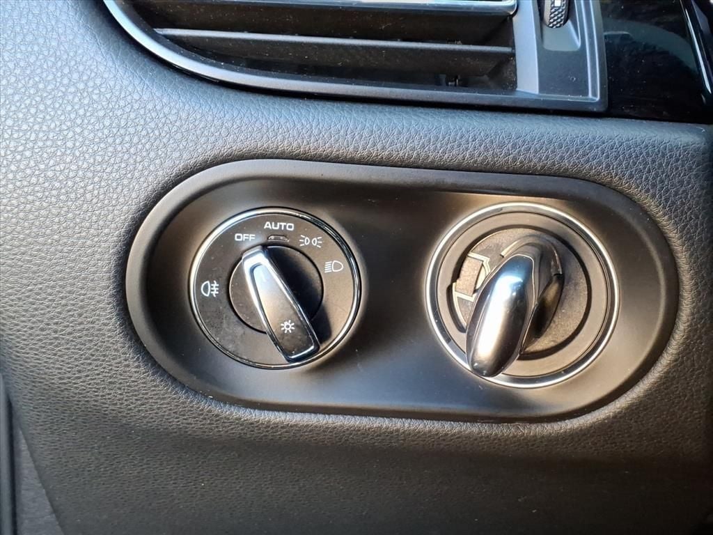 2023 Porsche Macan T