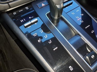 2023 Porsche Macan T