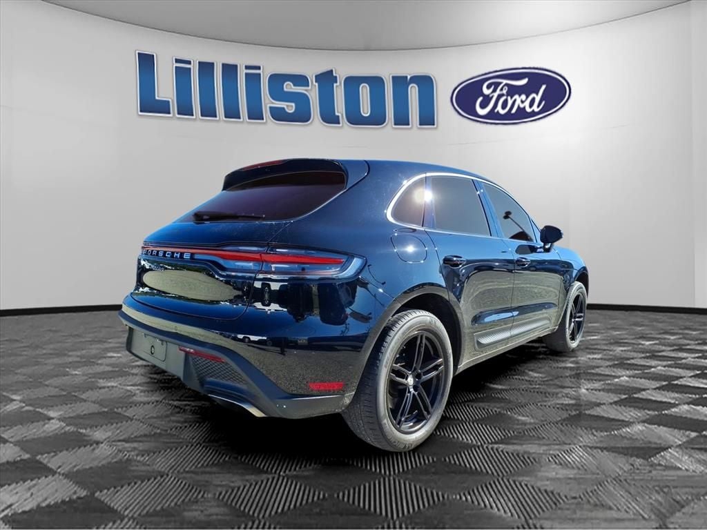 2023 Porsche Macan T
