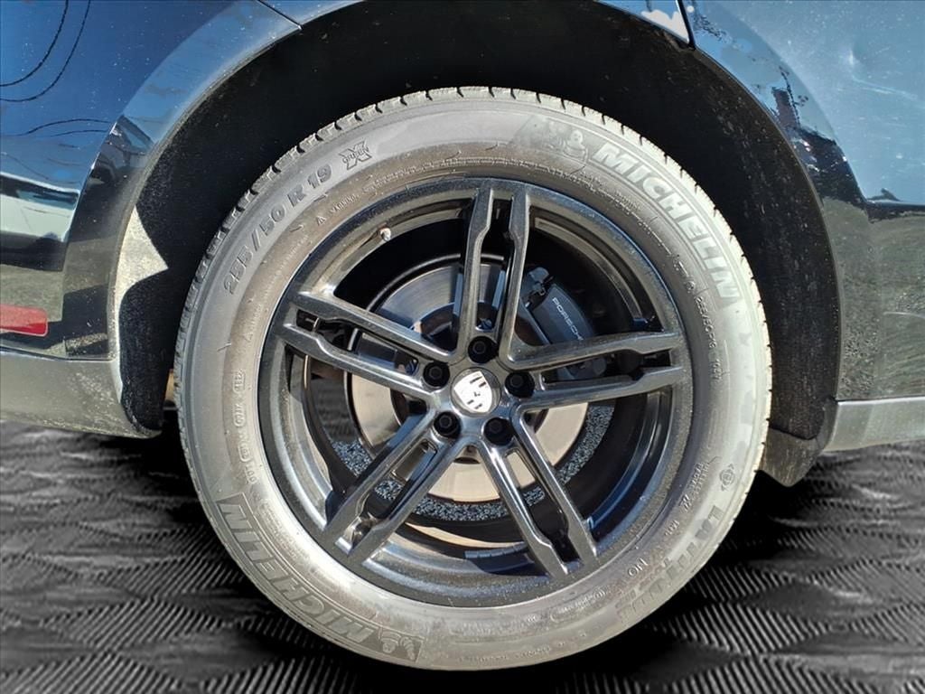 2023 Porsche Macan T